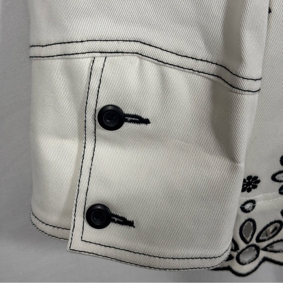 Diane's Essentials Womens Blazer Size M‎ White Button-Up Eyelet Embroidered NWT - Picture 9 of 16